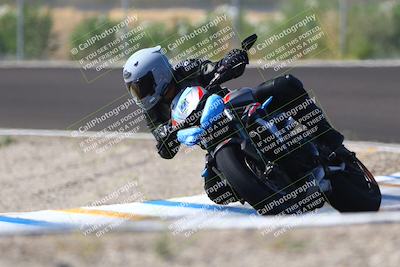 media/Sep-20-2025-TrackDaz (Sat) [[27f0cde673]]/B Group/220pm (Turn 9)/